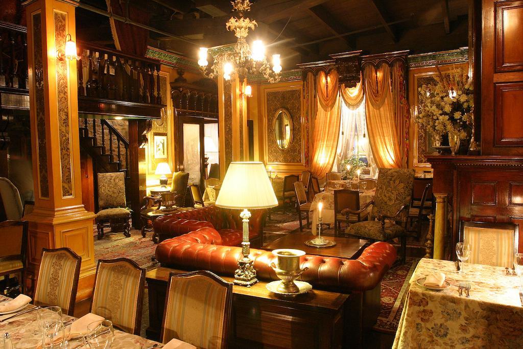 Hotel Pierre Du Calvet 몬트리올 외부 사진